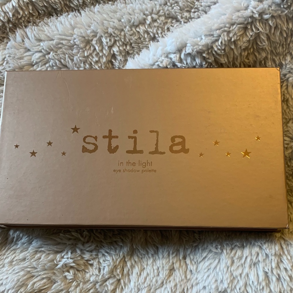 Stila in the light palette